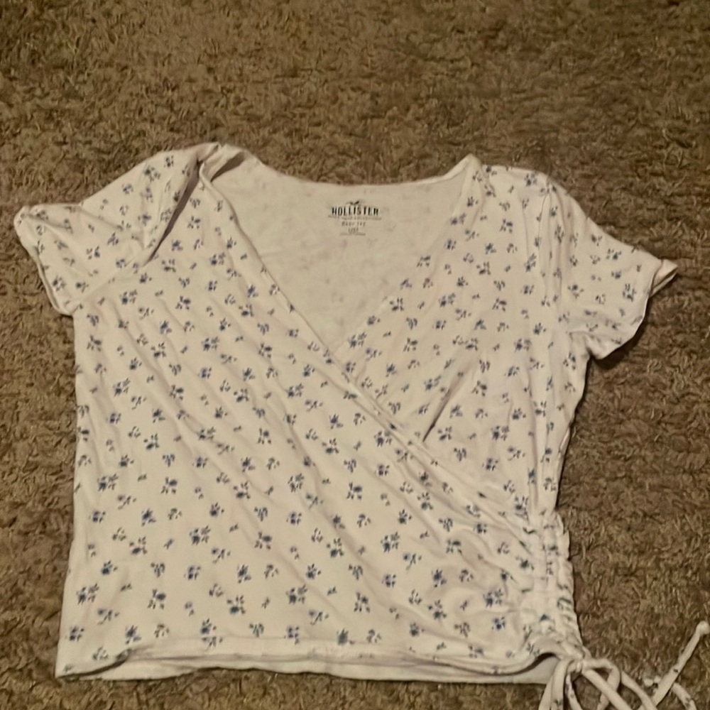 Hollister baby tee cross over